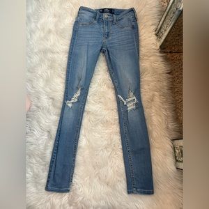 Hollister ripped skinny jeans